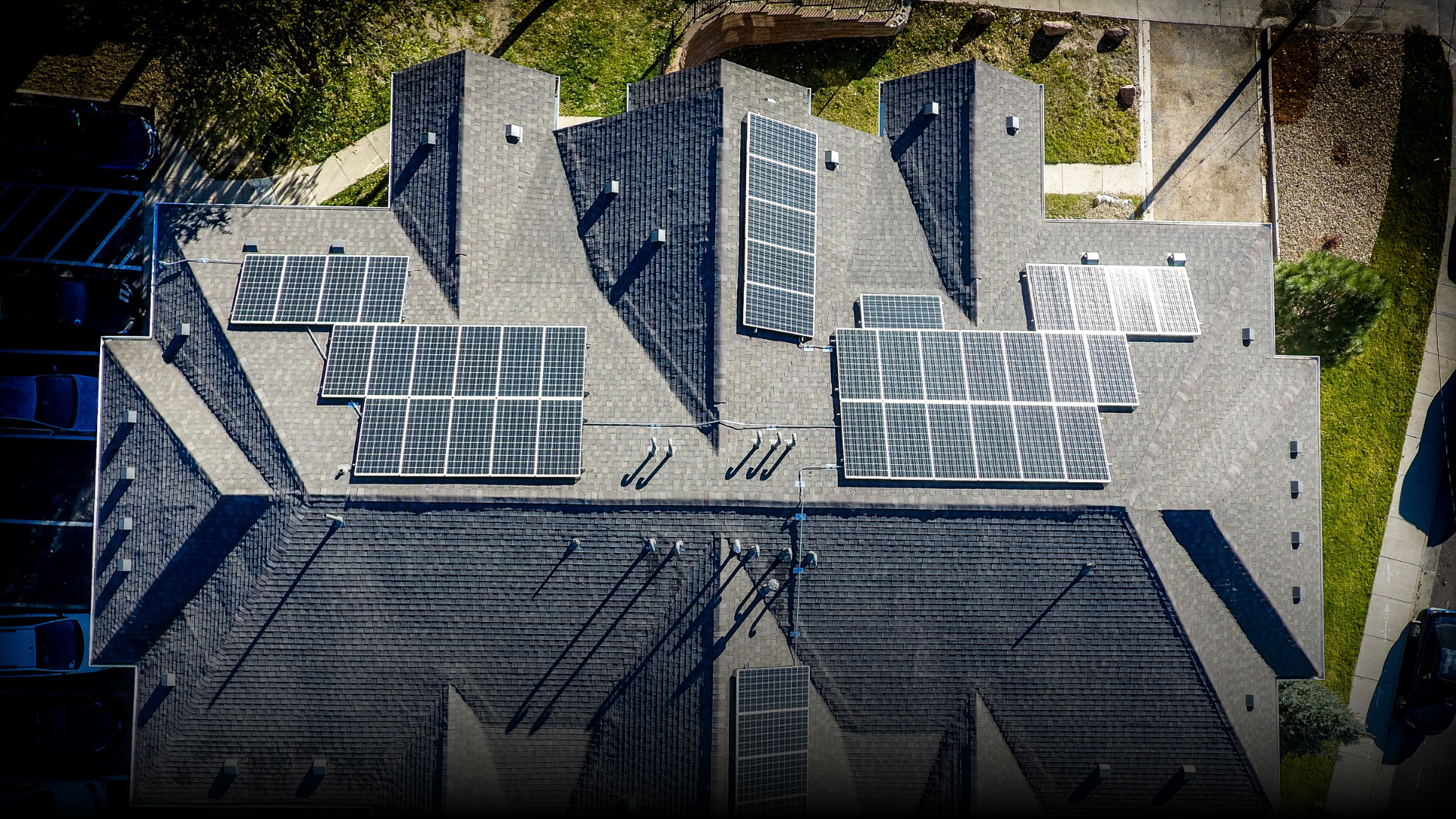 You are currently viewing Institutions in Africa: Powering Education, Health, and Governance with Solar Energy