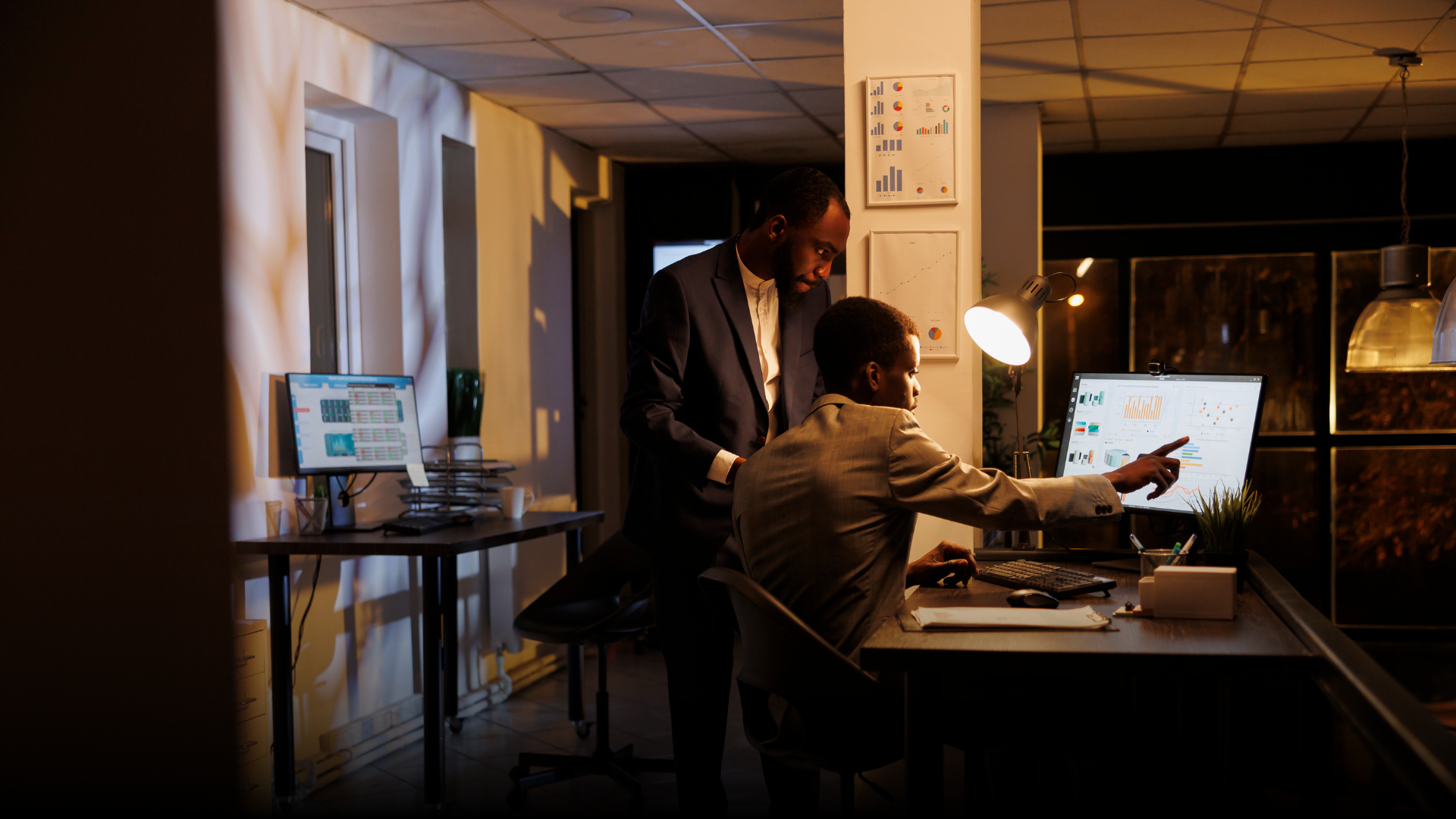 You are currently viewing Reduce Your Electricity Bill with Solar Power: A Smart Move in 2025